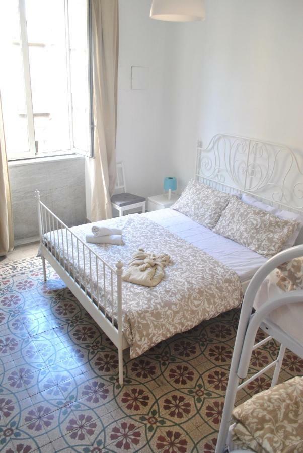 Sunrise Hostel & Rooms Палермо Экстерьер фото